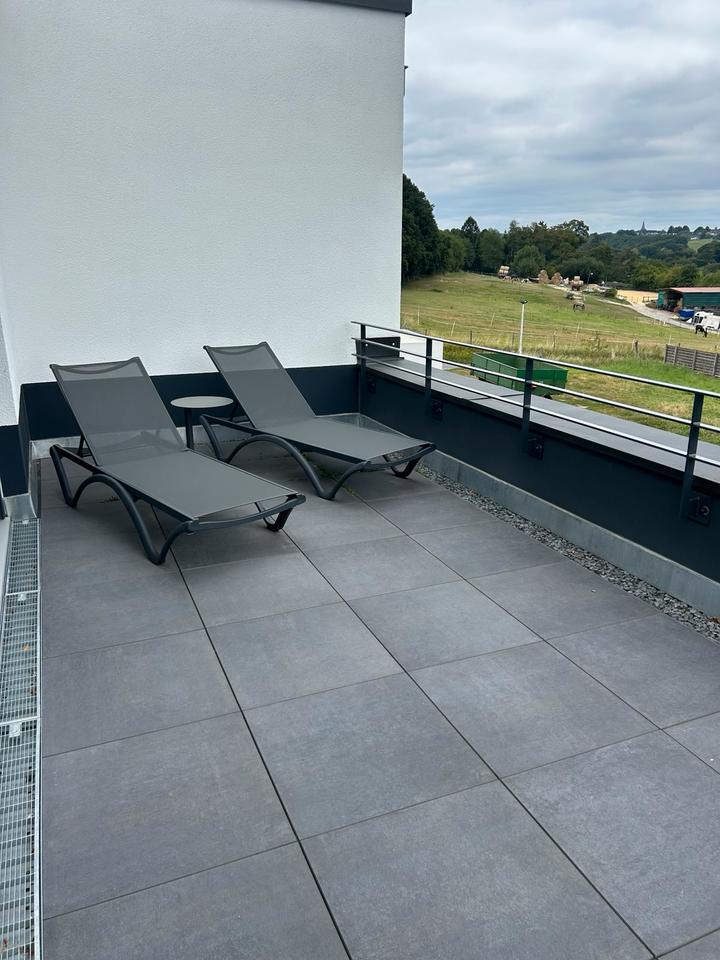 Neubau Reiheneckhaus mit Dachterasse & Garten in Solingen