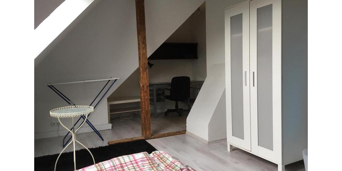 Dachgeschoßwohnung Essen Stadtbezirk II - 2 Zimmer, 36 m&sup2;, 119.000&euro; | Angebot:24572096