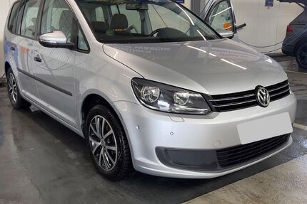 VW Touran 185.000 km 7.500 &euro; Neuss 41469