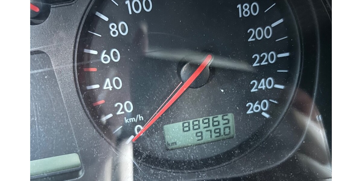 VW Golf 4 90.000 km 5.500 € Wuppertal 42275