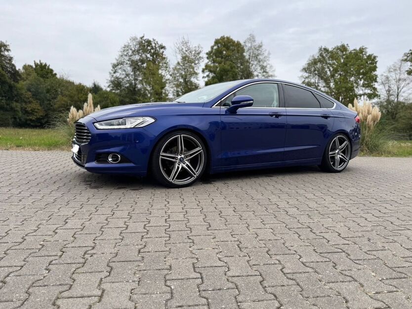 Ford Mondeo 105.000 km 12.900 € Köln 50769