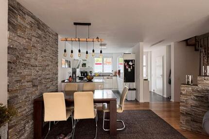 Haus Solingen Central - 4 Zimmer, 150 m&sup2;, 525.000&euro; | Angebot:26431629