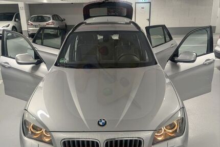 BMW X1 145.000 km 8.990 &euro; Düsseldorf 40221