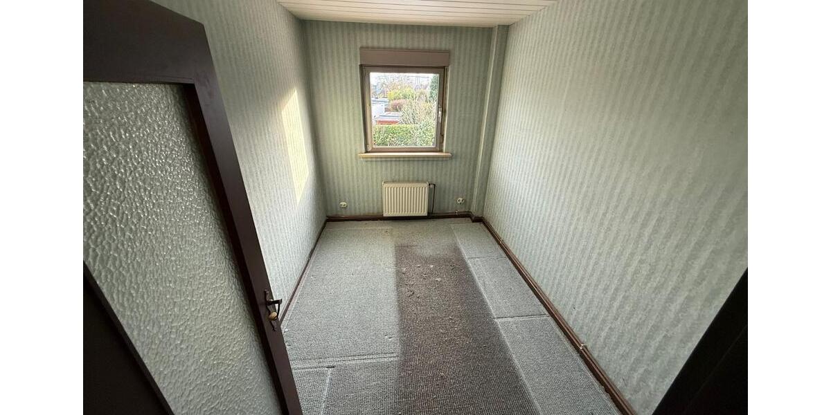 Doppelhaushälfte Köln Ehrenfeld - 5 Zimmer, 150 m&sup2;, 350.000&euro; | Angebot:24852009