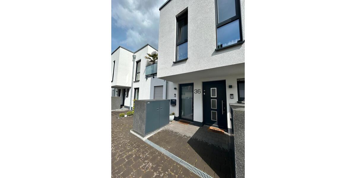 Terrassenwohnung Langenfeld (Rheinland) - 4 Zimmer, 90 m&sup2;, 1.500&euro; | Angebot:26705755