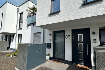 Wohnung Langenfeld (Rheinland) - 4 Zimmer, 90 m&sup2;, 1.500&euro; | Angebot:26705755