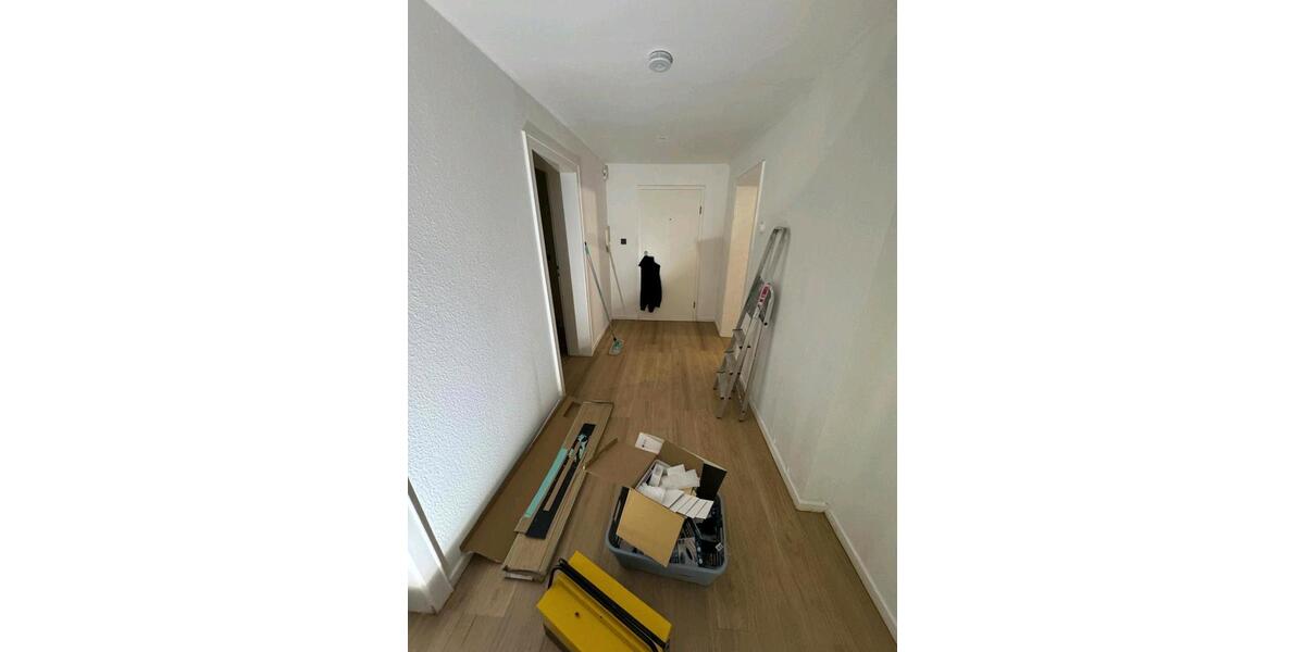 Etagenwohnung Remscheid - 3 Zimmer, 69 m&sup2;, 600&euro; | Angebot:26470930