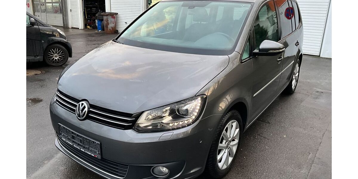 VW Touran 198.000 km 7.500 &euro; koeln 51105