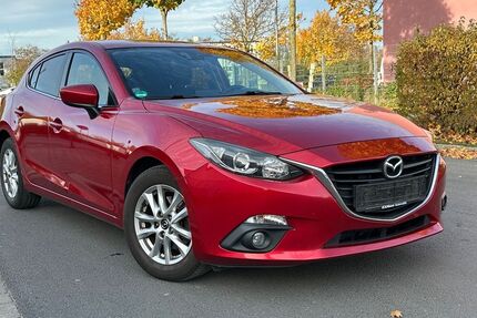Mazda 3 236.000 km 7.900 € Neuss 41460