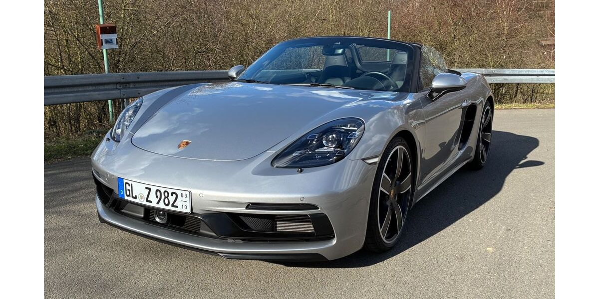 Porsche Boxster 7.900 km 107.982 &euro; Burscheid 51399