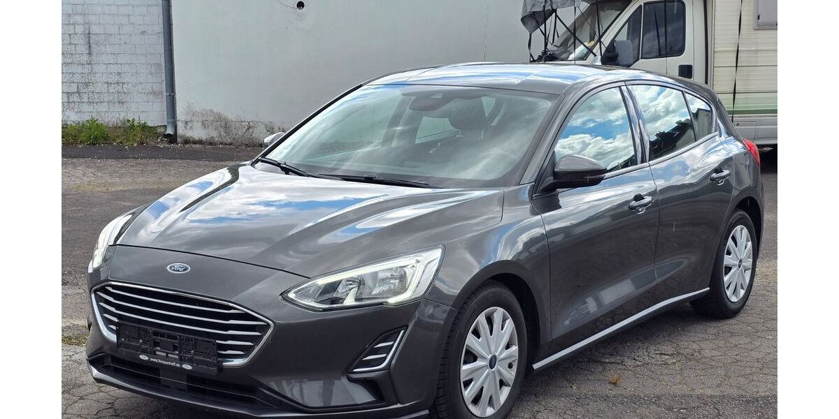 Ford Focus 106.367 km 6.998 &euro; Leverkusen 51381