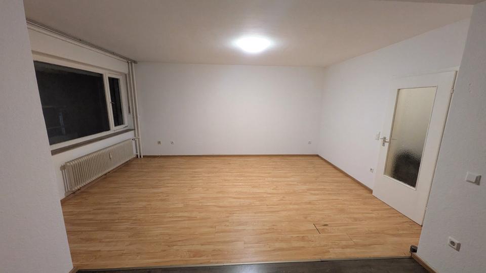 Erdgeschoßwohnung Düsseldorf Stadtbezirk 8 - 1.5 Zimmer, 44 m&sup2;, 160.000&euro; | Angebot:27630523