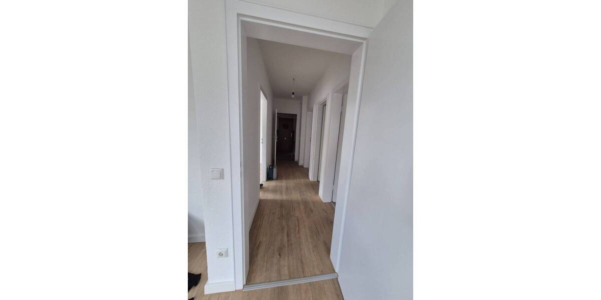 Etagenwohnung Köln Höhenberg - 3 Zimmer, 80 m&sup2;, 1.080&euro; | Angebot:25938841