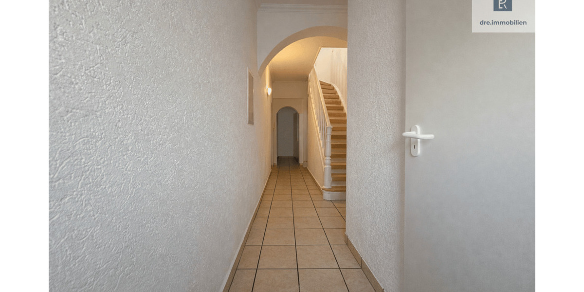 Reihenmittelhaus Köln Ostheim - 6 Zimmer, 160 m&sup2;, 499.000&euro; | Angebot:26886447