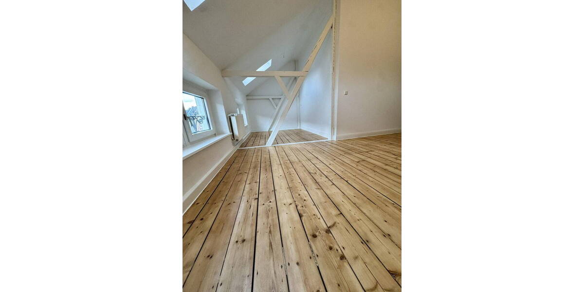Etagenwohnung Düsseldorf Flingern Nord - 4 Zimmer, 95 m&sup2;, 1.795&euro; | Angebot:26624891