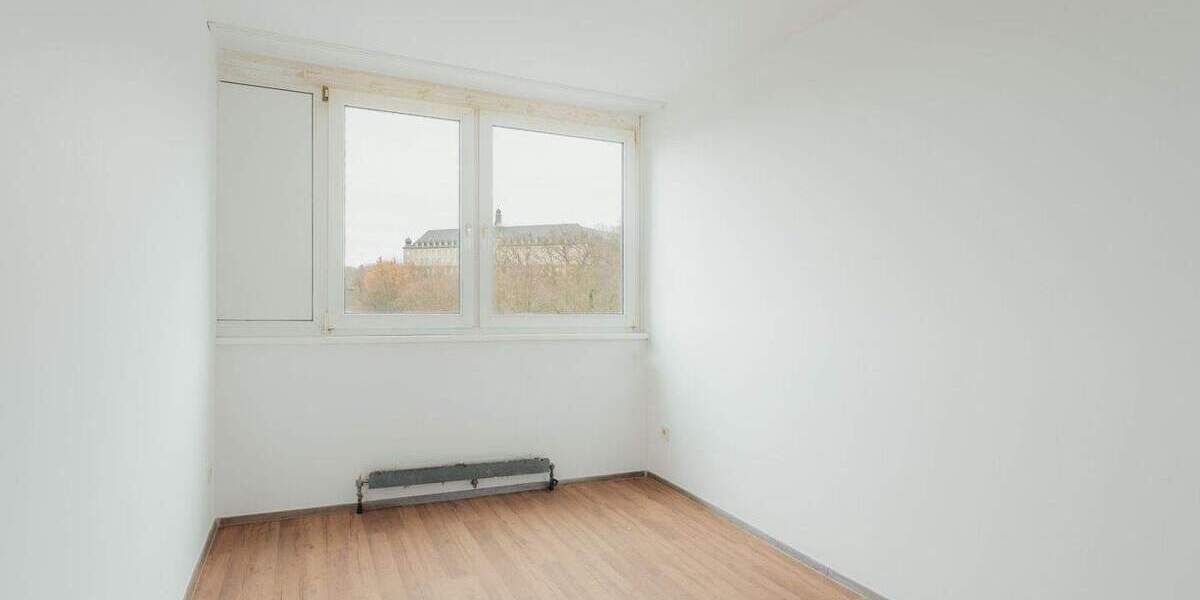 Etagenwohnung Bergisch Gladbach Bockenberg - 3 Zimmer, 89 m&sup2;, 210.000&euro; | Angebot:24622038