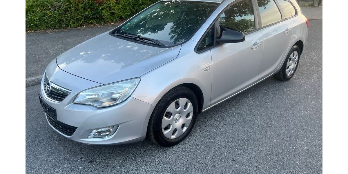 Opel Astra 178.000 km 2.899 &euro; Düsseldorf 40239