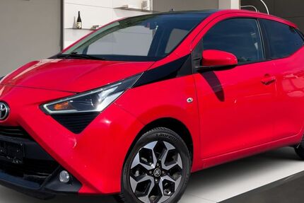 Toyota Aygo (X) 62.239 km 8.488 &euro; Köln 51069