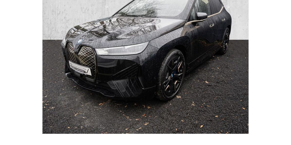 BMW iX 23.500 km 50.790 &euro; Hilden 40721