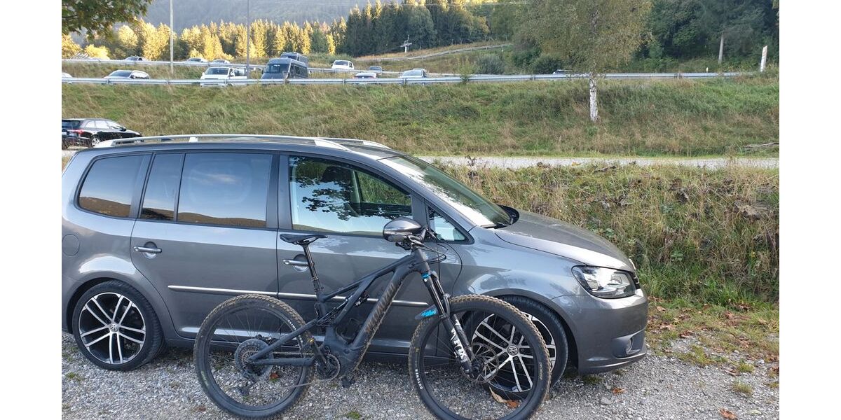 VW Touran 130.050 km 8.900 &euro; Radevormwald 42477