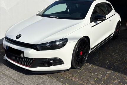 VW Scirocco 102.000 km 9.499 &euro; Köln 50769