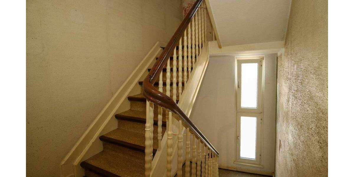 Mehrfamilienhaus, Wohnhaus Neuss Dreikönigenviertel - 6 Zimmer, 132 m&sup2;, 350.000&euro; | Angebot:22967923