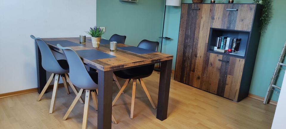 Dachgeschoßwohnung Leverkusen Schlebusch - 2 Zimmer, 65 m&sup2;, 980&euro; | Angebot:24717228