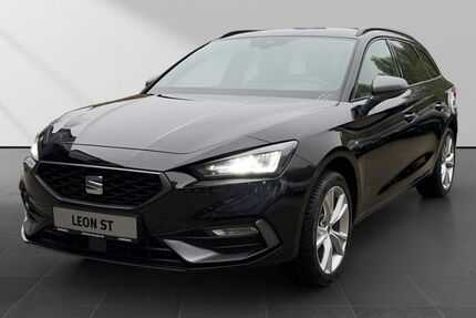 Seat Leon 8.000 km 31.590 &euro; Solingen 42719