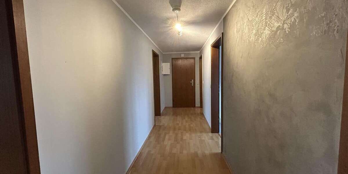 Etagenwohnung Velbert Pöthen - 3 Zimmer, 65 m&sup2;, 540&euro; | Angebot:26002677