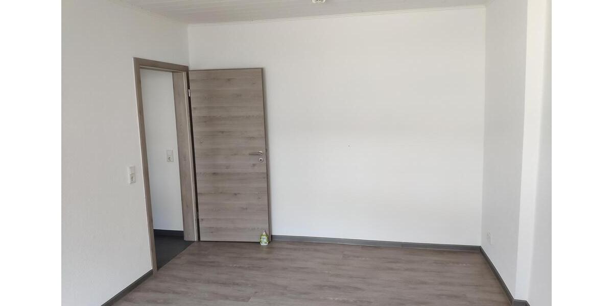Erdgeschoßwohnung Wuppertal Elberfeld - 1 Zimmer, 30 m&sup2;, 330&euro; | Angebot:24703849