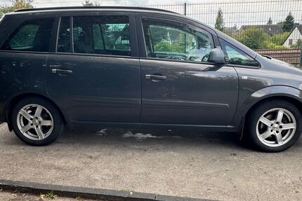 Opel Zafira 182.000 km 4.700 &euro; Düsseldorf 40227