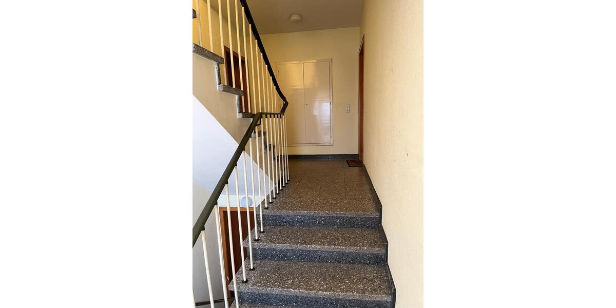 Etagenwohnung Neuss Erfttal - 3 Zimmer, 80 m&sup2;, 1.200&euro; | Angebot:24851452