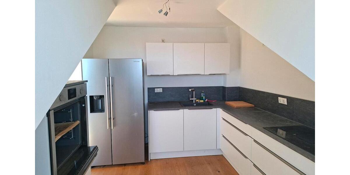 Dachgeschoßwohnung Neuss Allerheiligen - 2.5 Zimmer, 85 m&sup2;, 1.400&euro; | Angebot:26415665