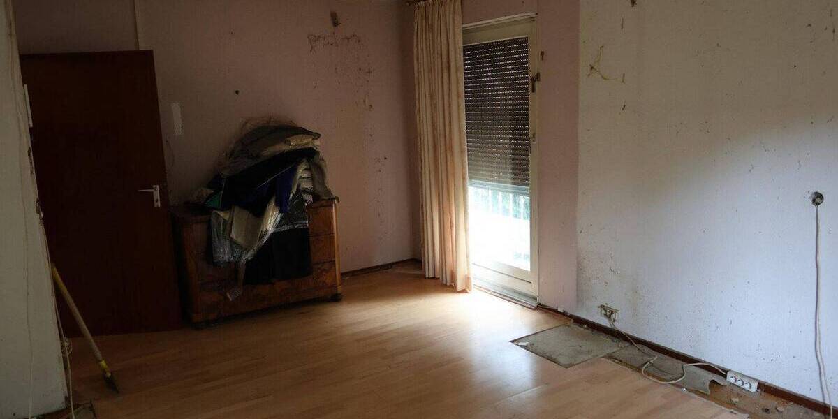 Bungalow Dormagen Hackenbroich - 1 Zimmer, 165 m&sup2;, 720.000&euro; | Angebot:26471006