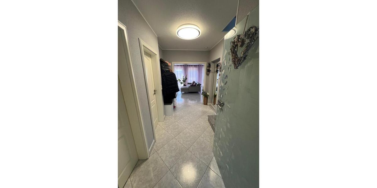 Doppelhaushälfte Wipperfürth - 7 Zimmer, 600.000&euro; | Angebot:23149281