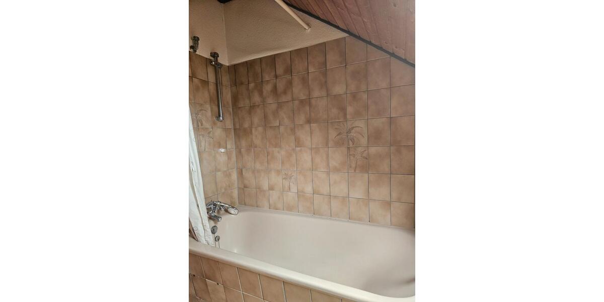 Dachgeschoßwohnung Neuss Augustinusviertel - 1 Zimmer, 37 m&sup2;, 100.000&euro; | Angebot:27023352