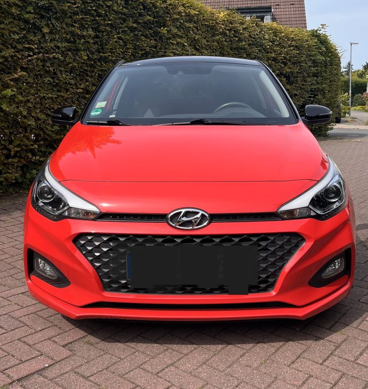 i20