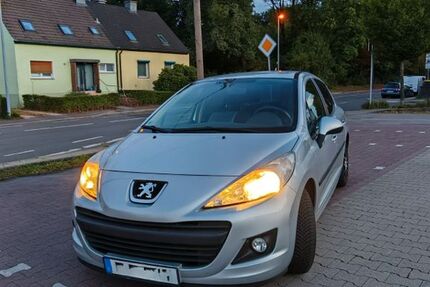 Peugeot 207 138.900 km 2.499 &euro; Velbert 42553