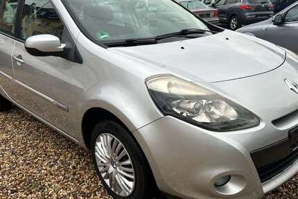 Renault Clio 64.900 km 5.400 € Leverkusen 51371