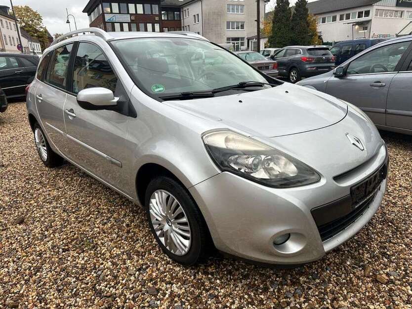 Renault Clio 64.900 km 5.400 € Leverkusen 51371