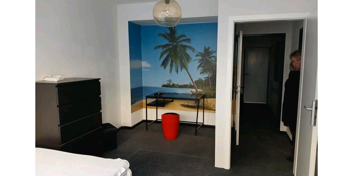 Etagenwohnung Neuss Augustinusviertel - 5 Zimmer, 130 m&sup2;, 650&euro; | Angebot:24514721