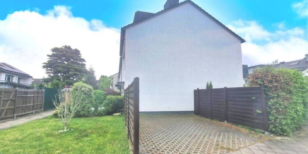 Reihenendhaus Düsseldorf Wersten - 5 Zimmer, 130 m&sup2;, 749.000&euro; | Angebot:26585873