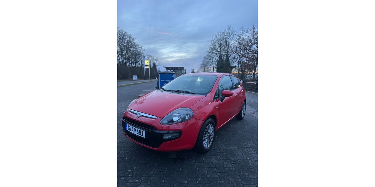 Fiat Punto 121.000 km 2.700 &euro; Velbert 42551