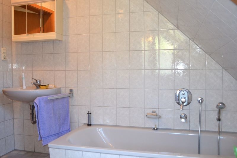 Großzügiges 2 Familien-Doppel-Landhaus mit Nebengebäuden und Pool in sonniger Hanglage! - Bauernhaus, Landhaus Velbert Pöthen | Angebot:22239219