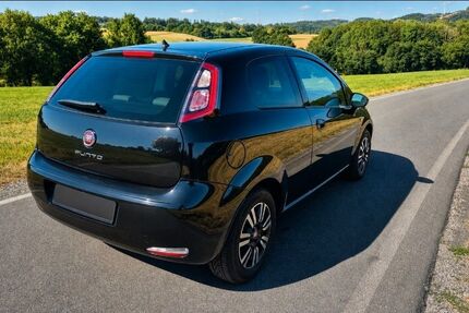 Fiat Punto 77.500 km 5.700 &euro; Velbert 42555