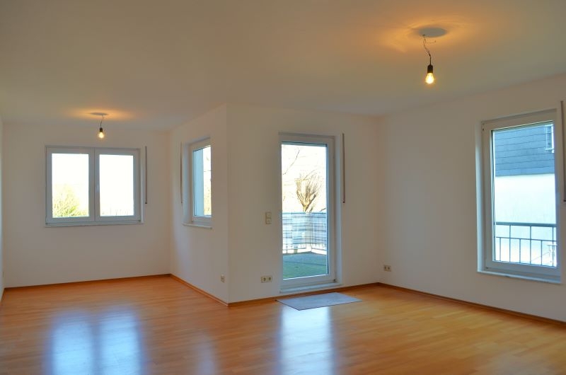 Großzügige helle 2 Zimmer mit 2 Balkonen in guter Lage Nähe Barmer AnlagenToelleturm! - Erdgeschoßwohnung Wuppertal Heckinghausen | Angebot:27243620