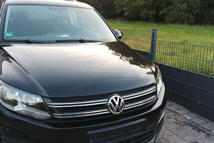 VW Tiguan 44.500 km 13.500 € Bochum 44797