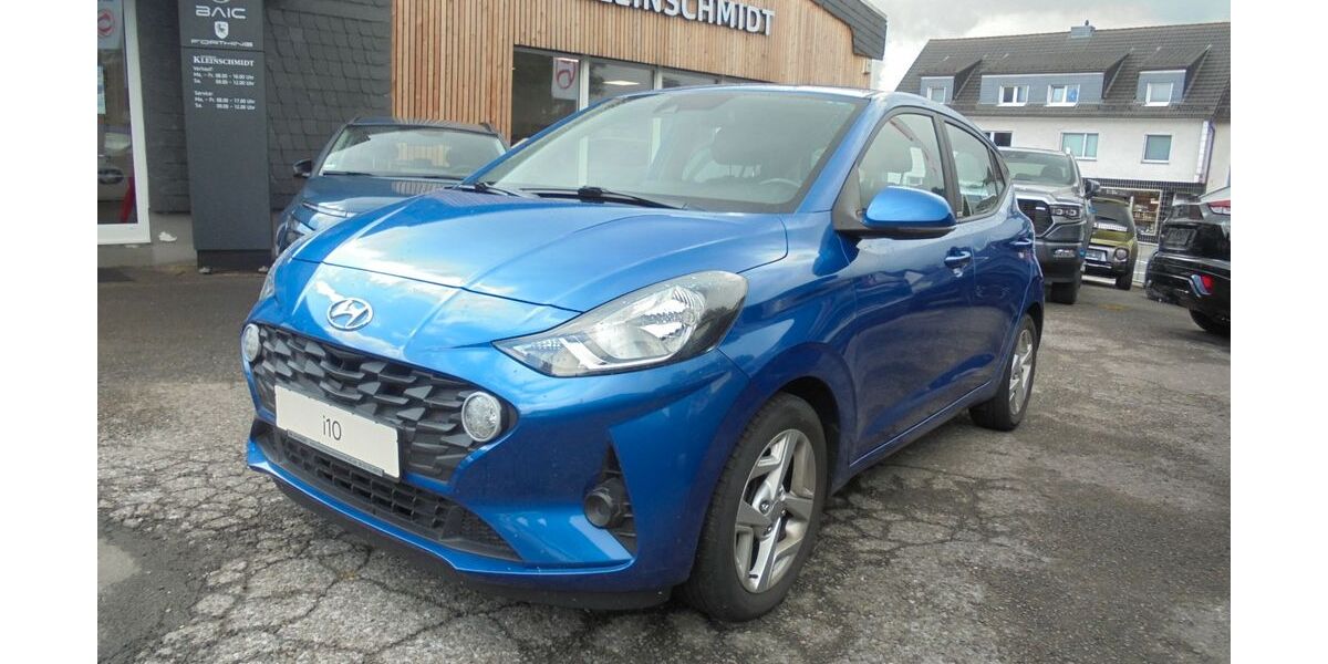 Hyundai i10 93.100 km 9.990 &euro; Radevormwald 42477