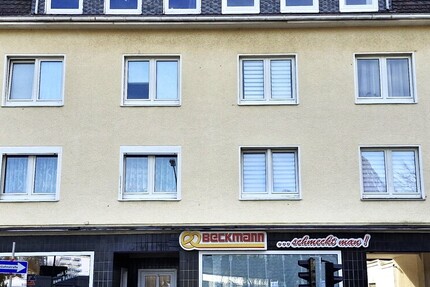 Mehrfamilienhaus mit 2 Ladenlokalen und Garagenhof in Remscheid-Süd zimmer