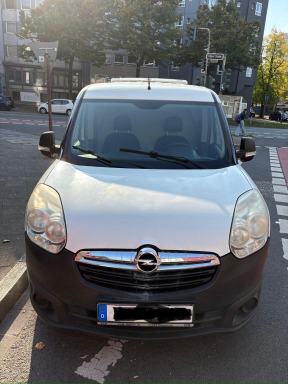 Opel Combo 165.000 km 7.500 € Düsseldorf 40227